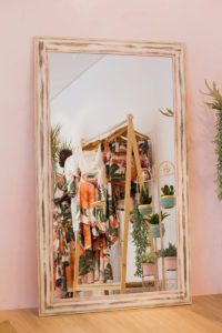 cluttered room mirror